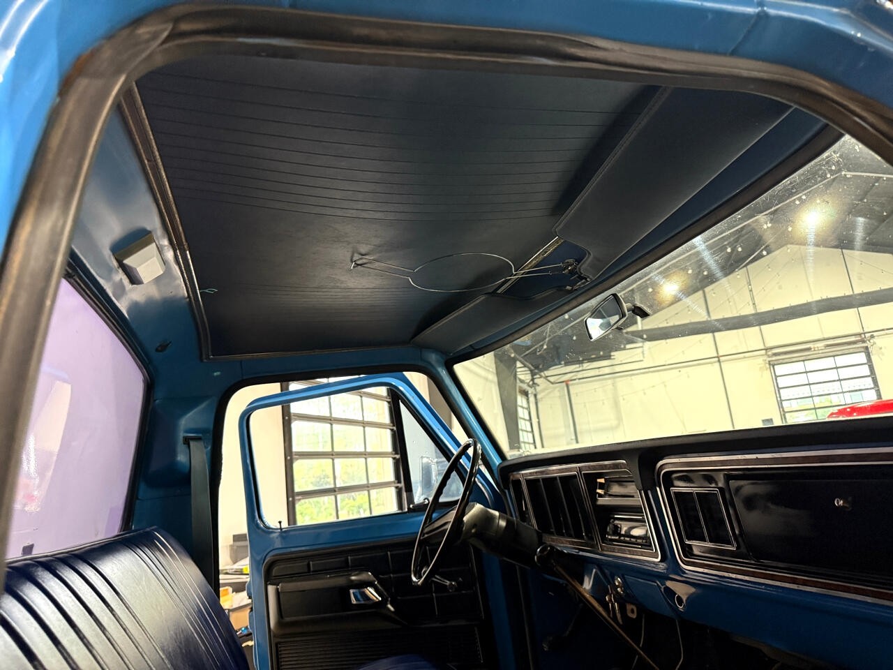 Ford-F-150-1977-Pickup-Truck-36
