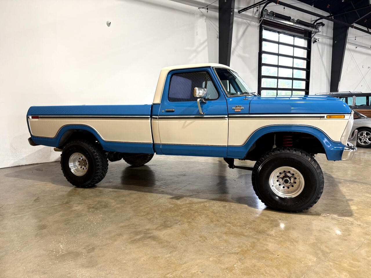 Ford-F-150-1977-Pickup-Truck-8