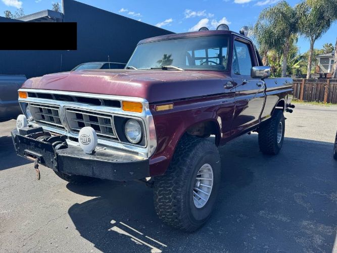 Ford-F-150-1977-Red-2