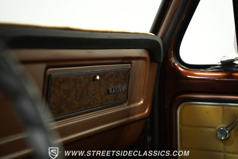 Ford-F-150-1978-Brown-Tan-43