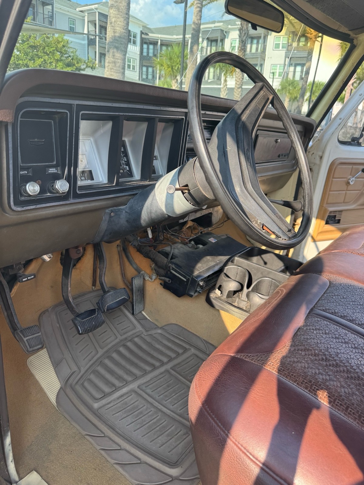 Ford-F-150-1979-Standard-Cab-Pickup-11