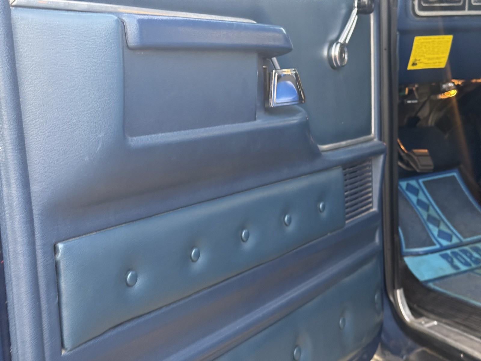 Ford-F-150-1979-Standard-Cab-Pickup-35