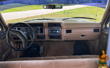 Ford-F-150-1985-Standard-Cab-Pickup-11