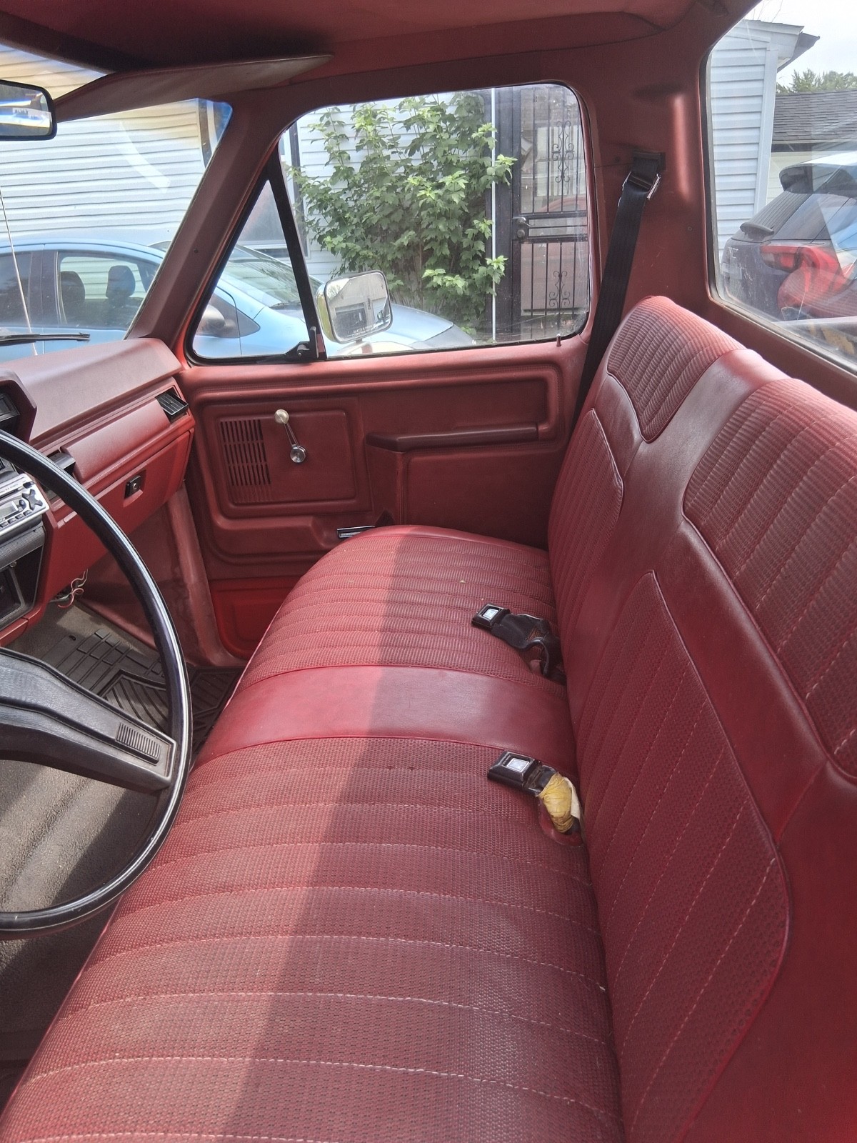 Ford-F-150-1986-Standard-Cab-Pickup-8