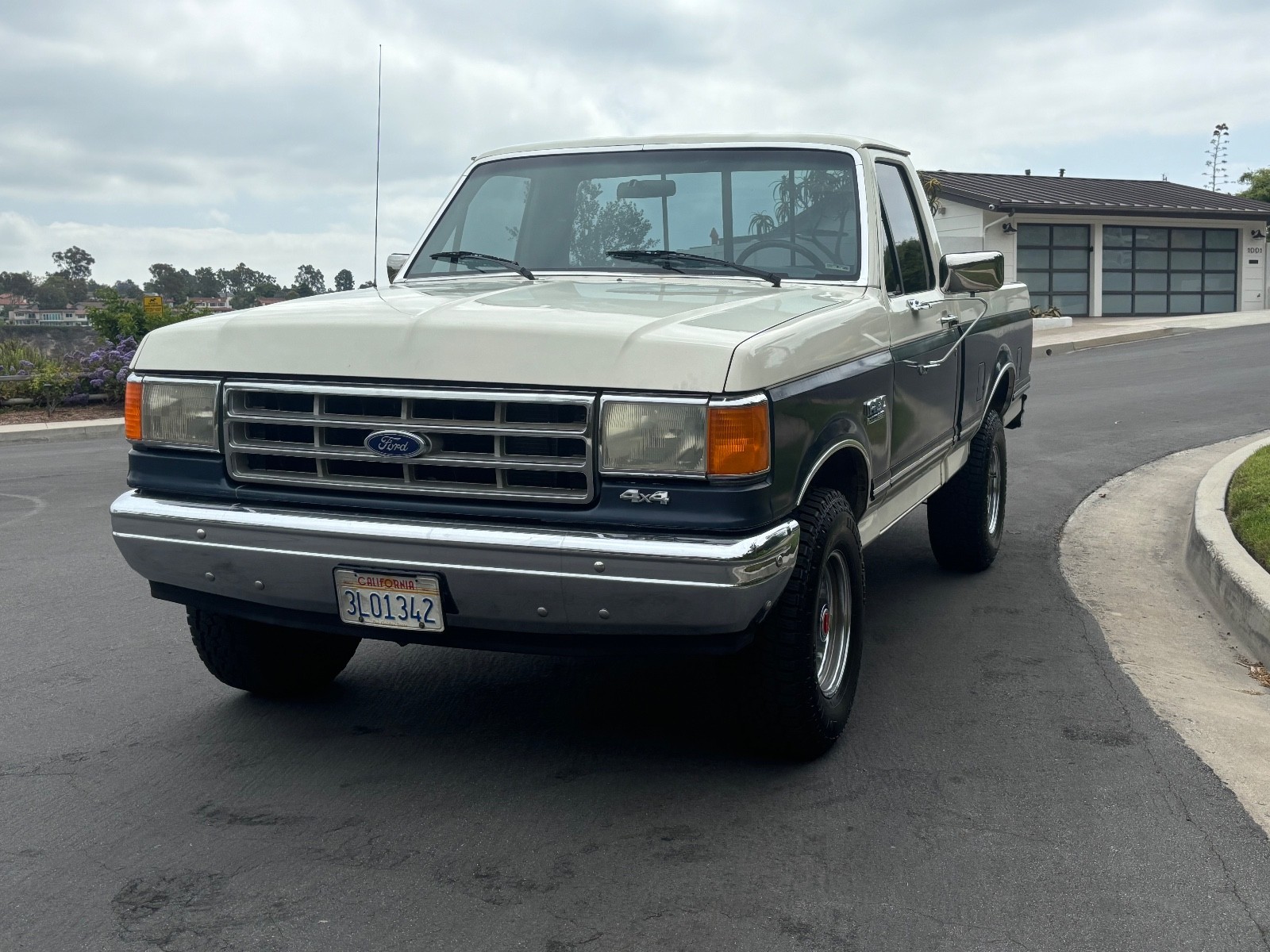 Ford-F-150-1987-Standard-Cab-Pickup-11