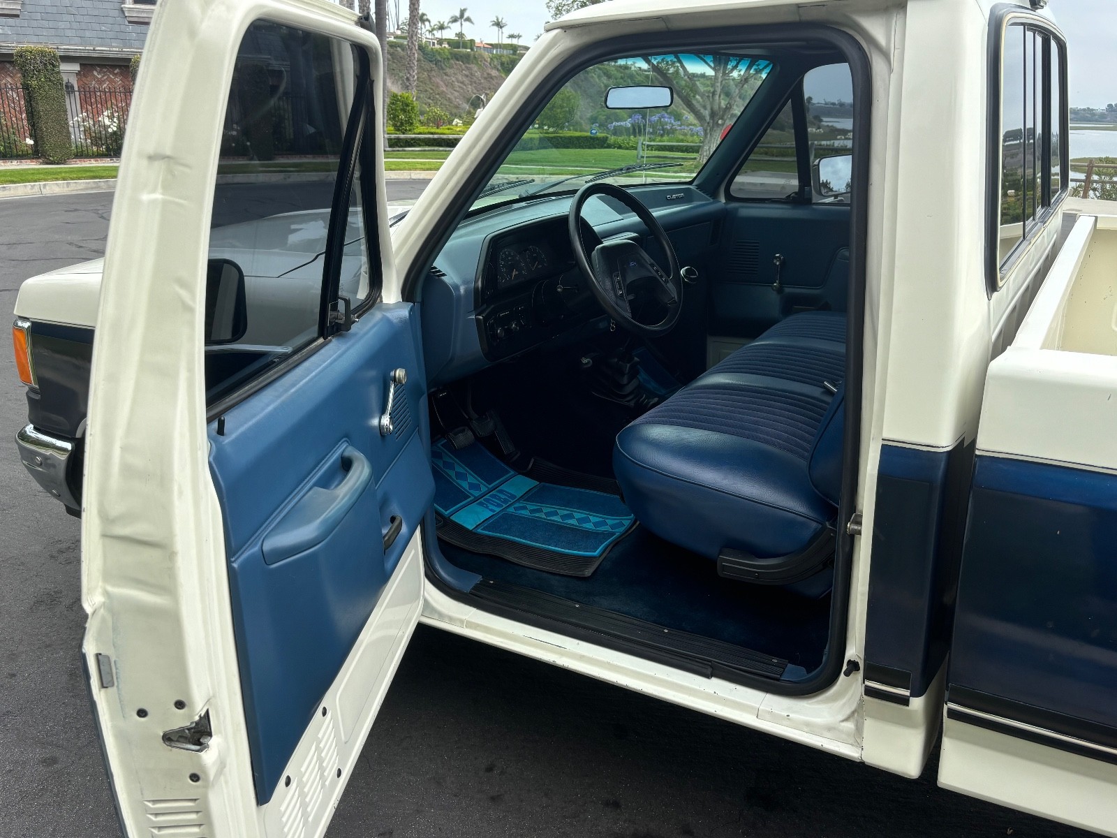 Ford-F-150-1987-Standard-Cab-Pickup-13