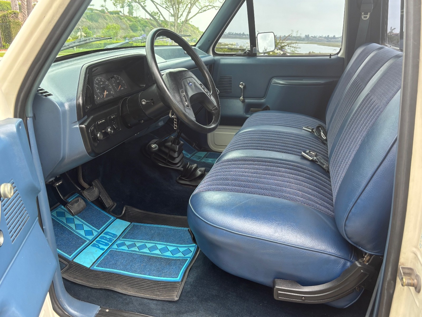 Ford-F-150-1987-Standard-Cab-Pickup-14