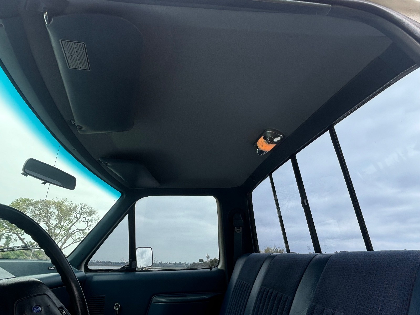 Ford-F-150-1987-Standard-Cab-Pickup-16