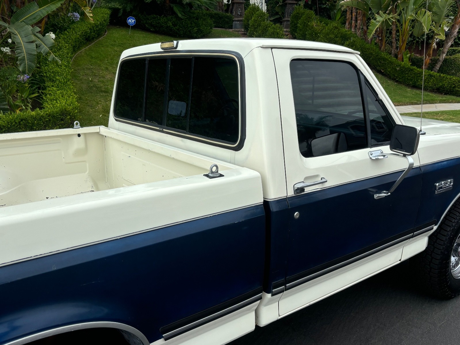 Ford-F-150-1987-Standard-Cab-Pickup-26