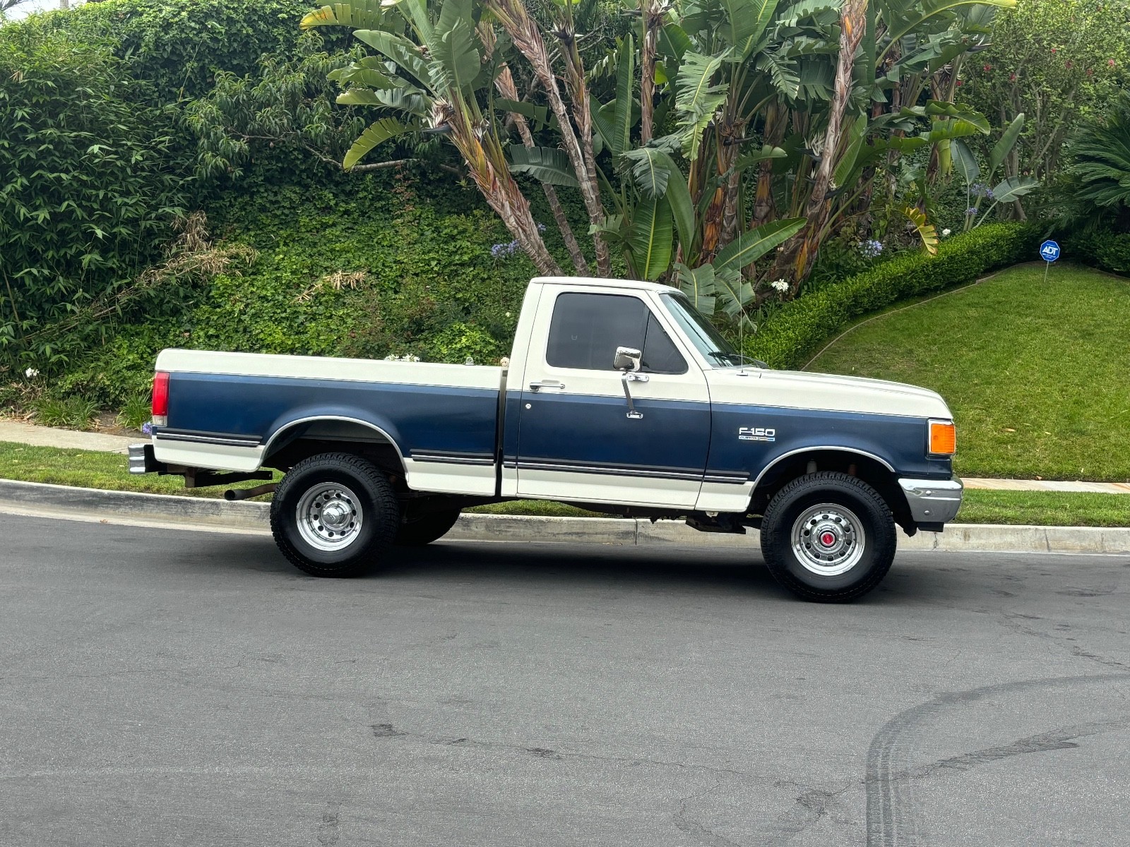Ford-F-150-1987-Standard-Cab-Pickup-9