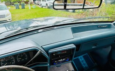 Ford-F-150-1991-Standard-Cab-Pickup-2