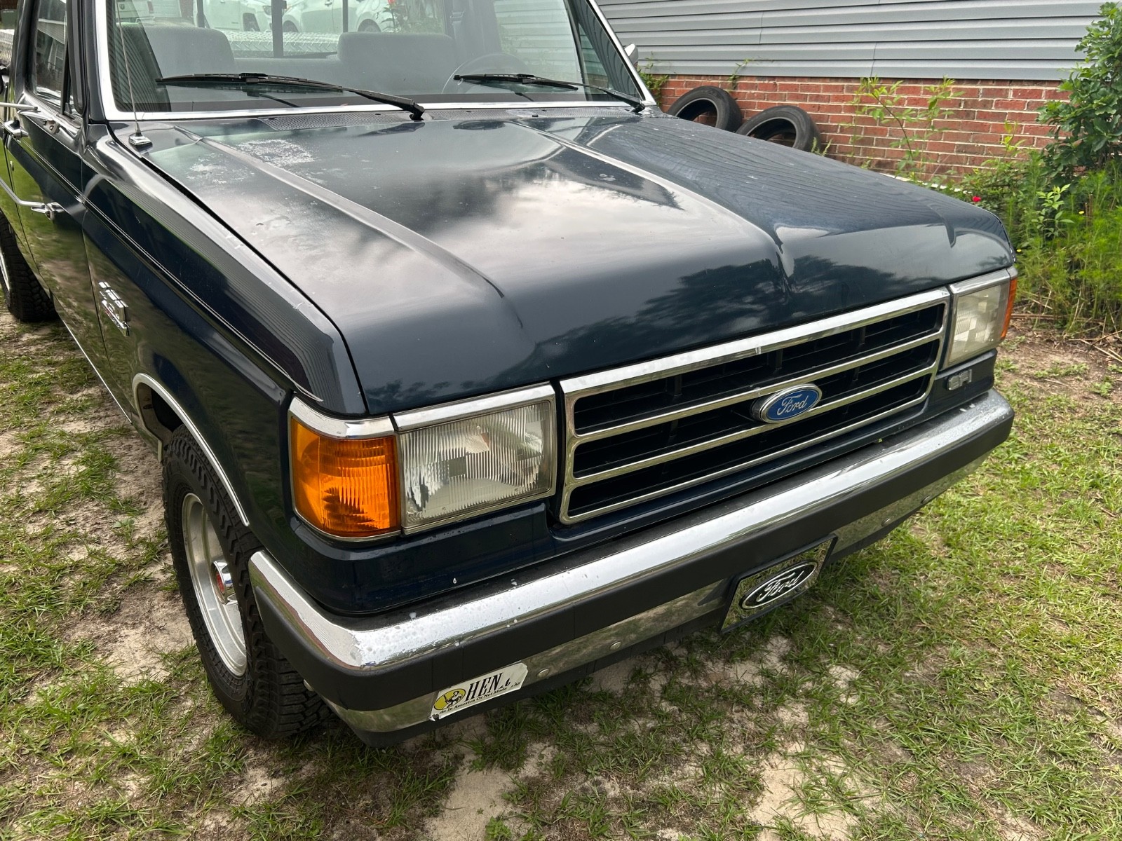 Ford-F-150-1991-Standard-Cab-Pickup-3