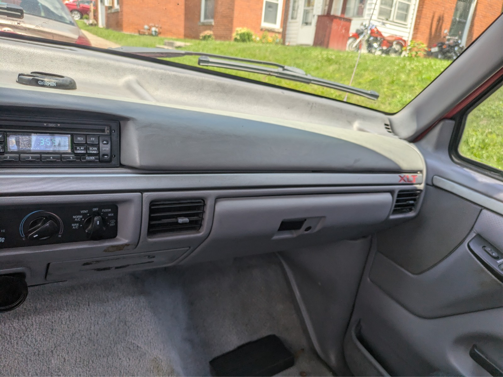 Ford-F-150-1995-Standard-Cab-Pickup-24