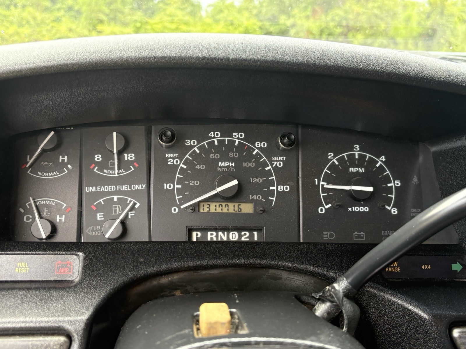 Ford-F-150-1995-Standard-Cab-Pickup-6