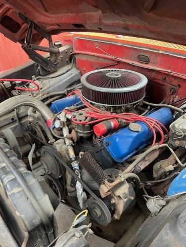 Ford-F-250-1967-Wimbledon-WhiteRang-Dark-Barcelona-Red-7