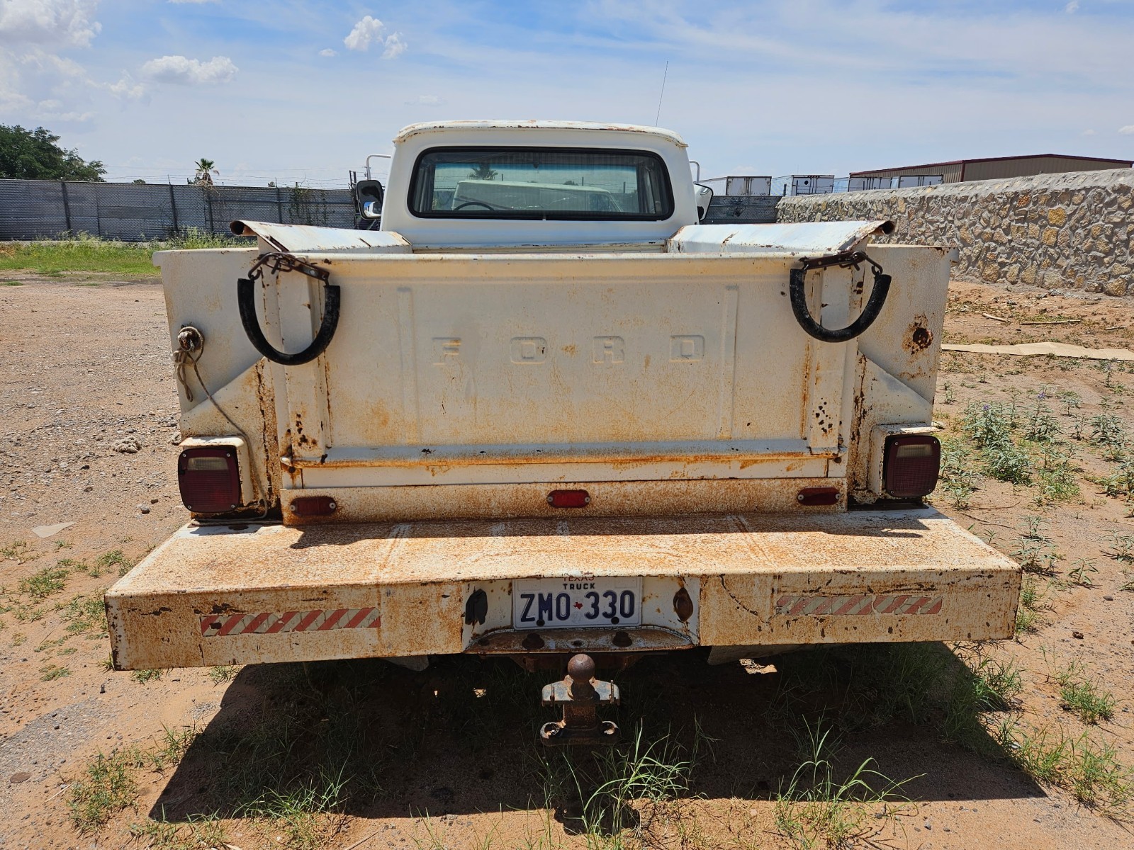 Ford-F-250-1970-Crew-Cab-Pickup-26
