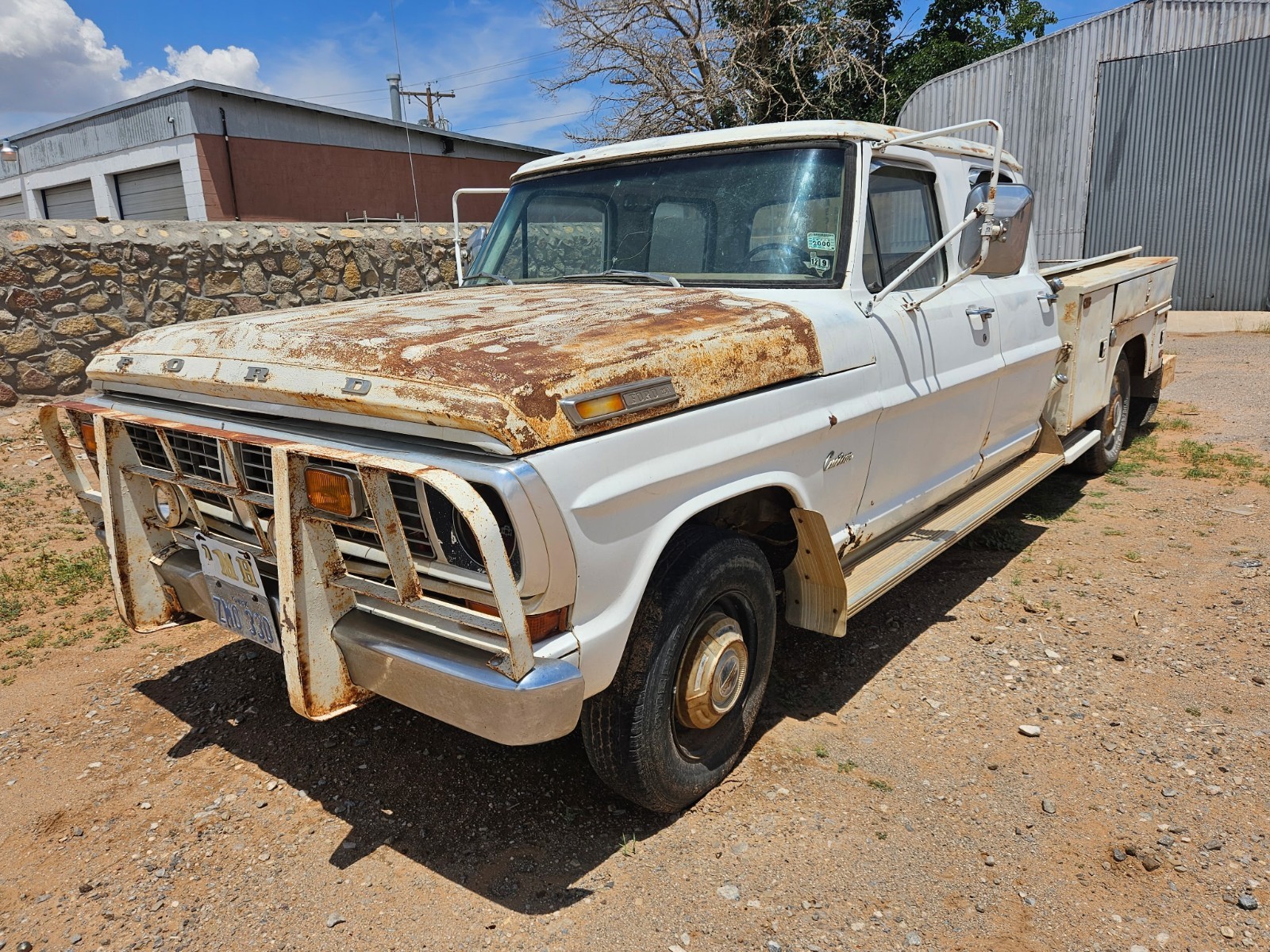 Ford-F-250-1970-Crew-Cab-Pickup
