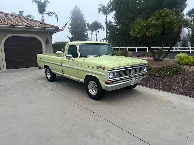 Ford-F-250-1970-Standard-Cab-Pickup-1