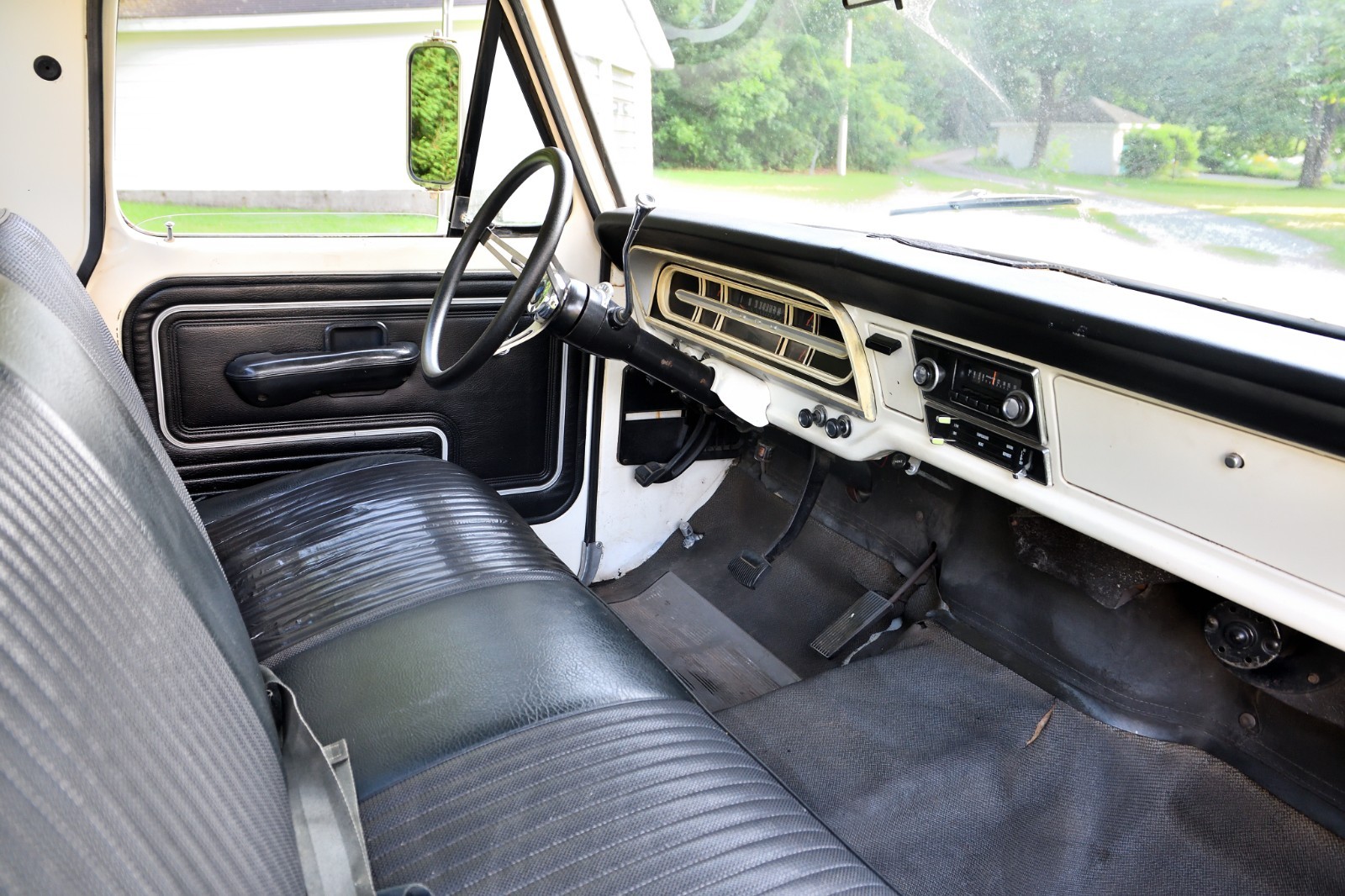 Ford-F-250-1972-Standard-Cab-Pickup-24