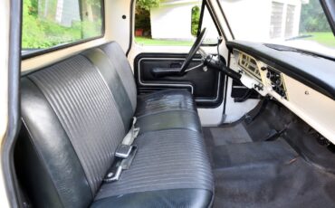 Ford-F-250-1972-Standard-Cab-Pickup-25