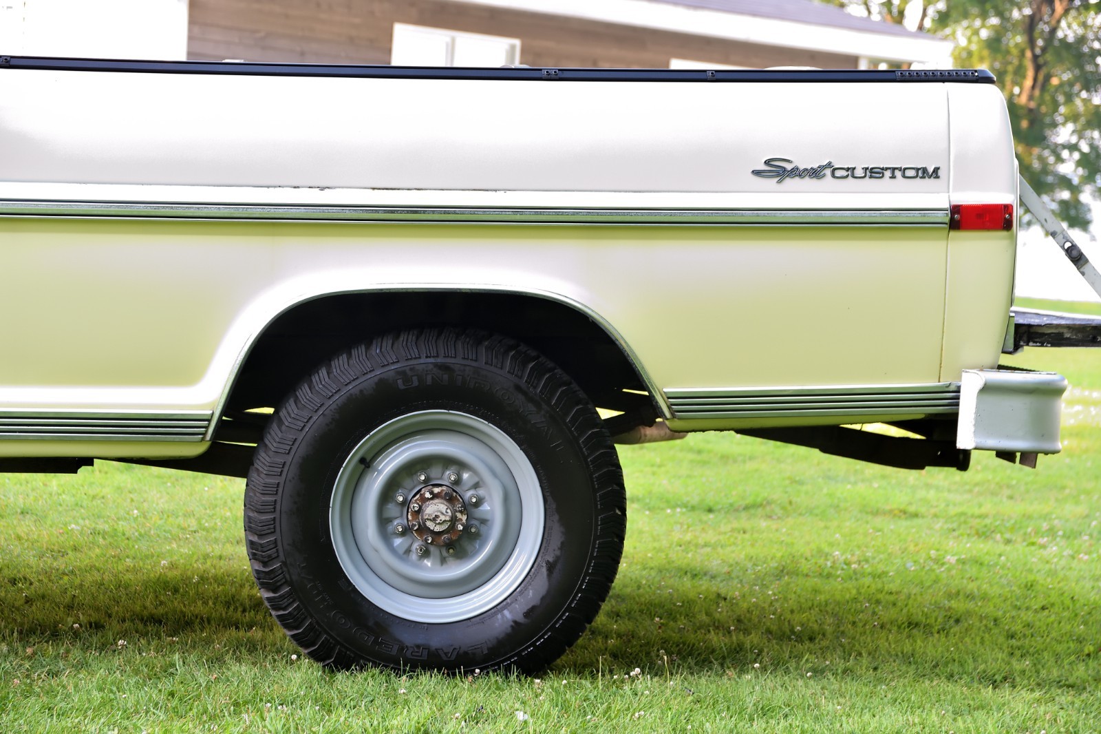 Ford-F-250-1972-Standard-Cab-Pickup-5