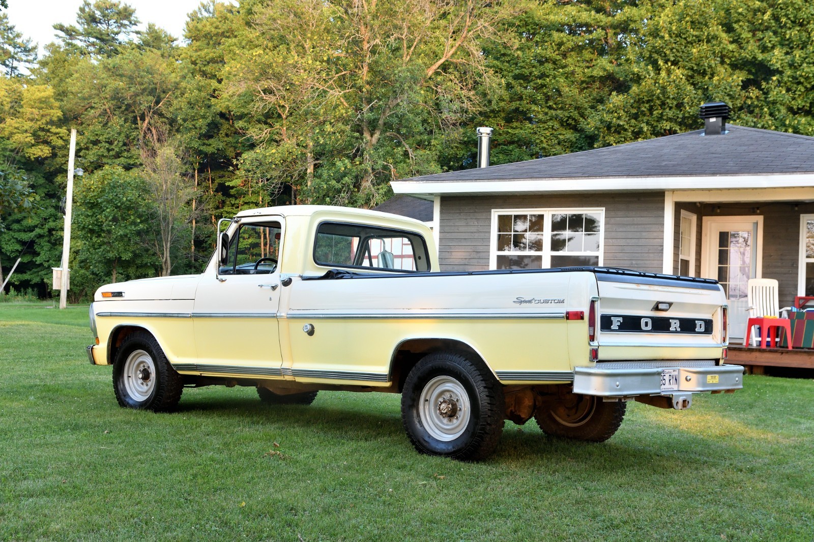Ford-F-250-1972-Standard-Cab-Pickup-6