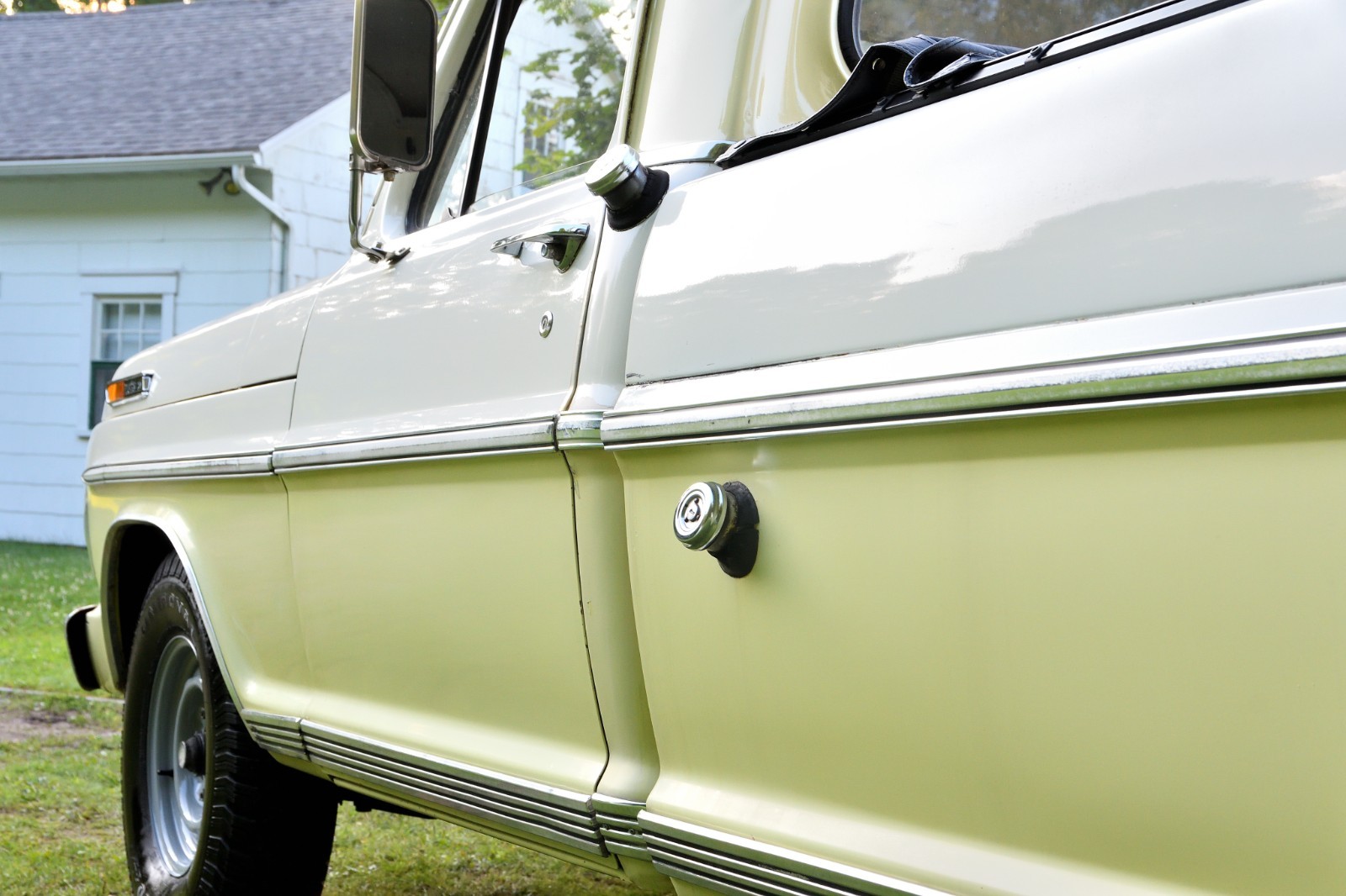 Ford-F-250-1972-Standard-Cab-Pickup-9