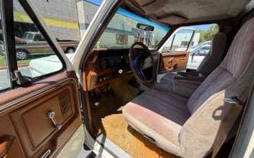 Ford-F-250-1982-Standard-Cab-Pickup-11