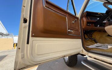Ford-F-250-1982-Standard-Cab-Pickup-14