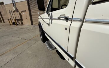 Ford-F-250-1982-Standard-Cab-Pickup-16