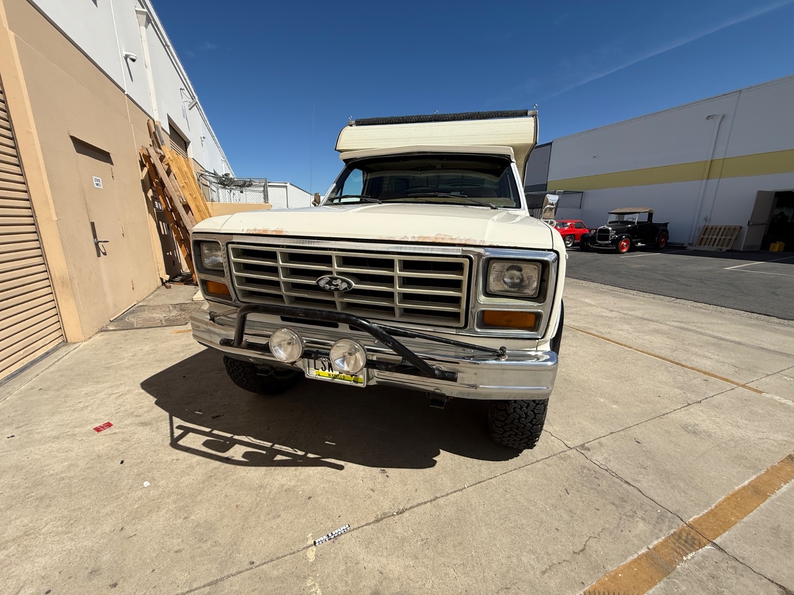Ford-F-250-1982-Standard-Cab-Pickup-18