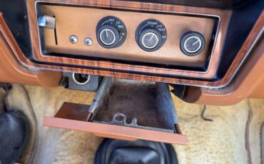 Ford-F-250-1982-Standard-Cab-Pickup-22