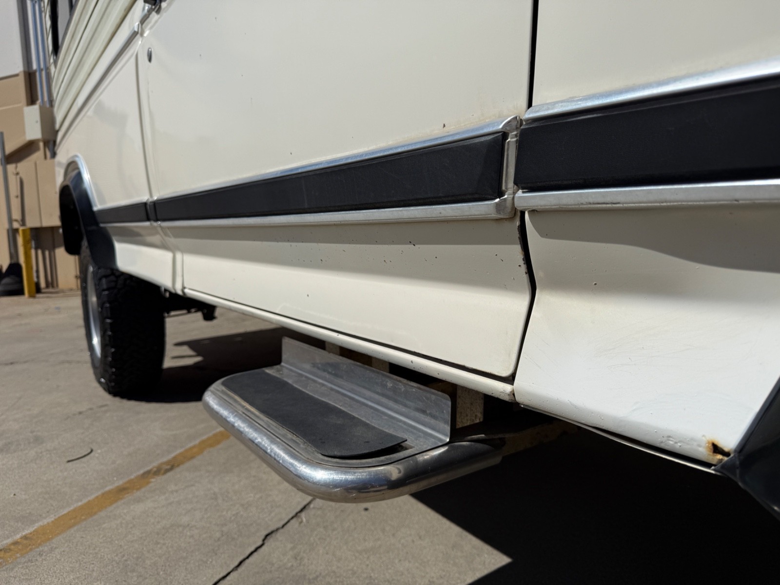 Ford-F-250-1982-Standard-Cab-Pickup-23