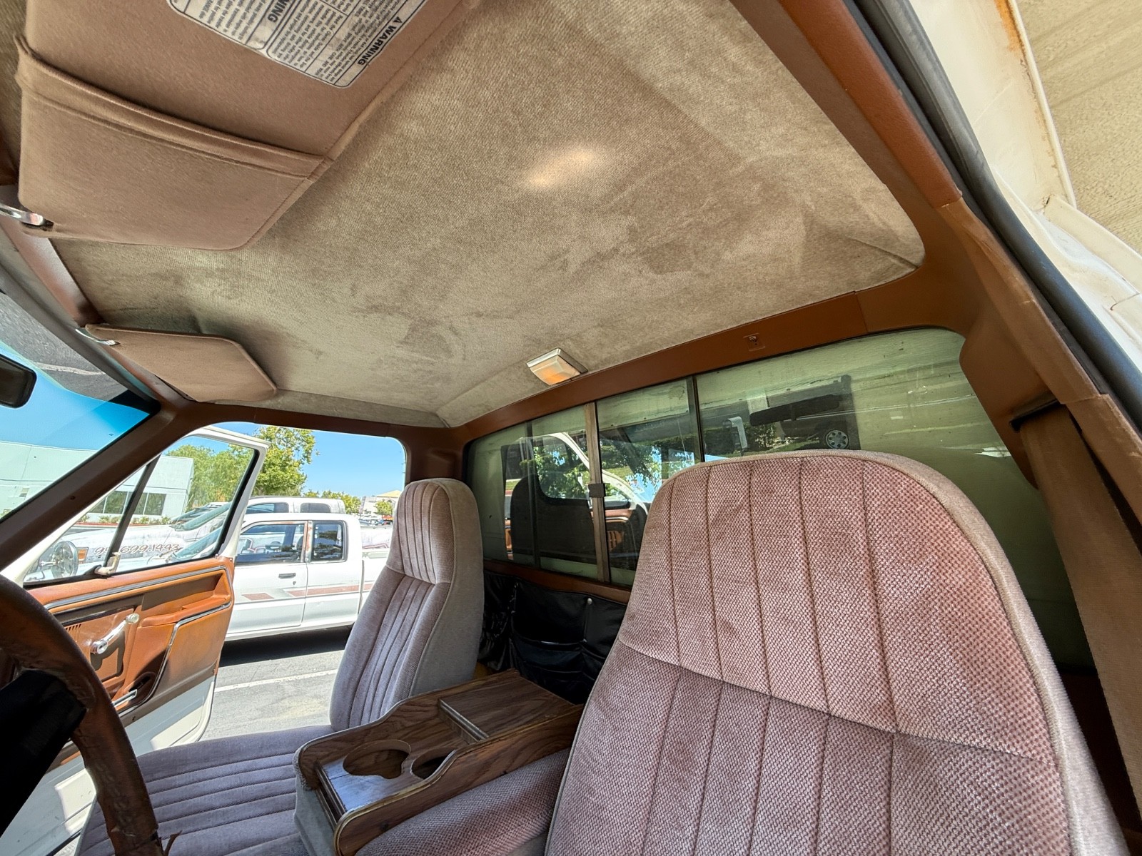 Ford-F-250-1982-Standard-Cab-Pickup-29