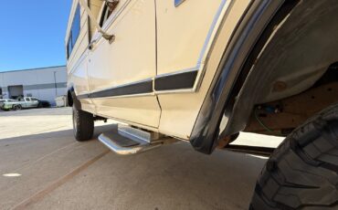 Ford-F-250-1982-Standard-Cab-Pickup-32