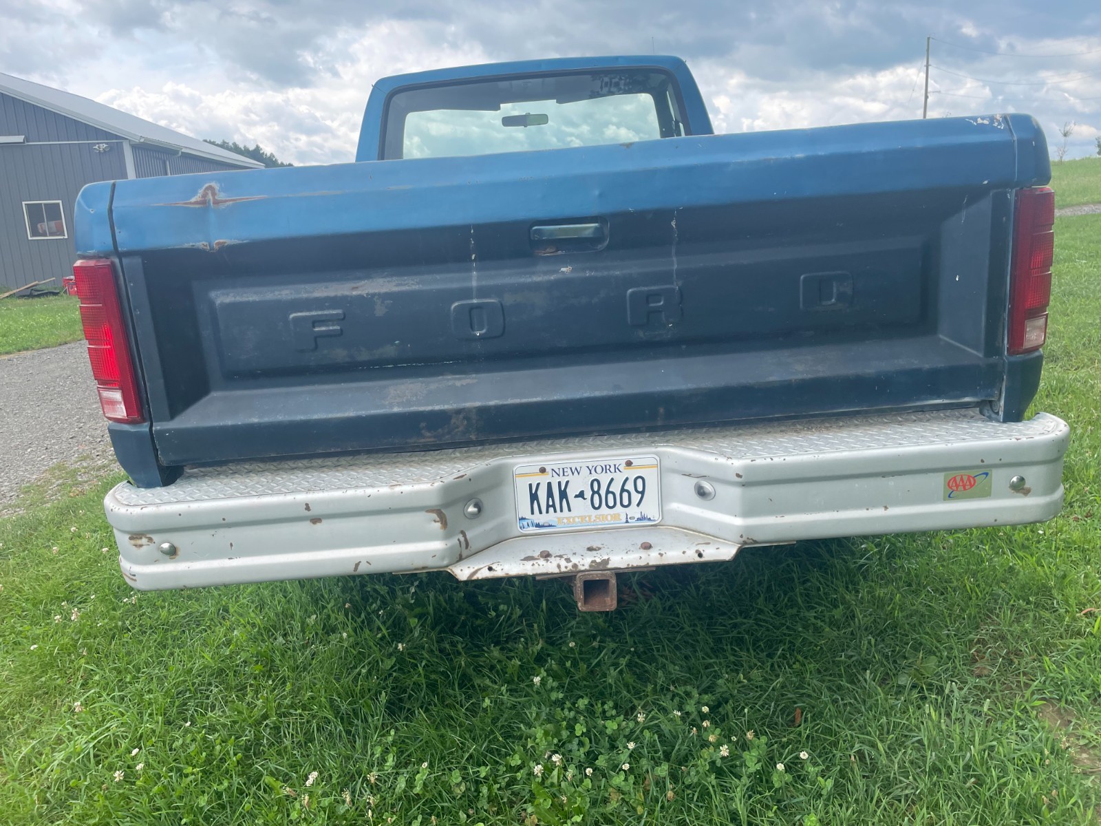 Ford-F-250-1986-Standard-Cab-Pickup-11