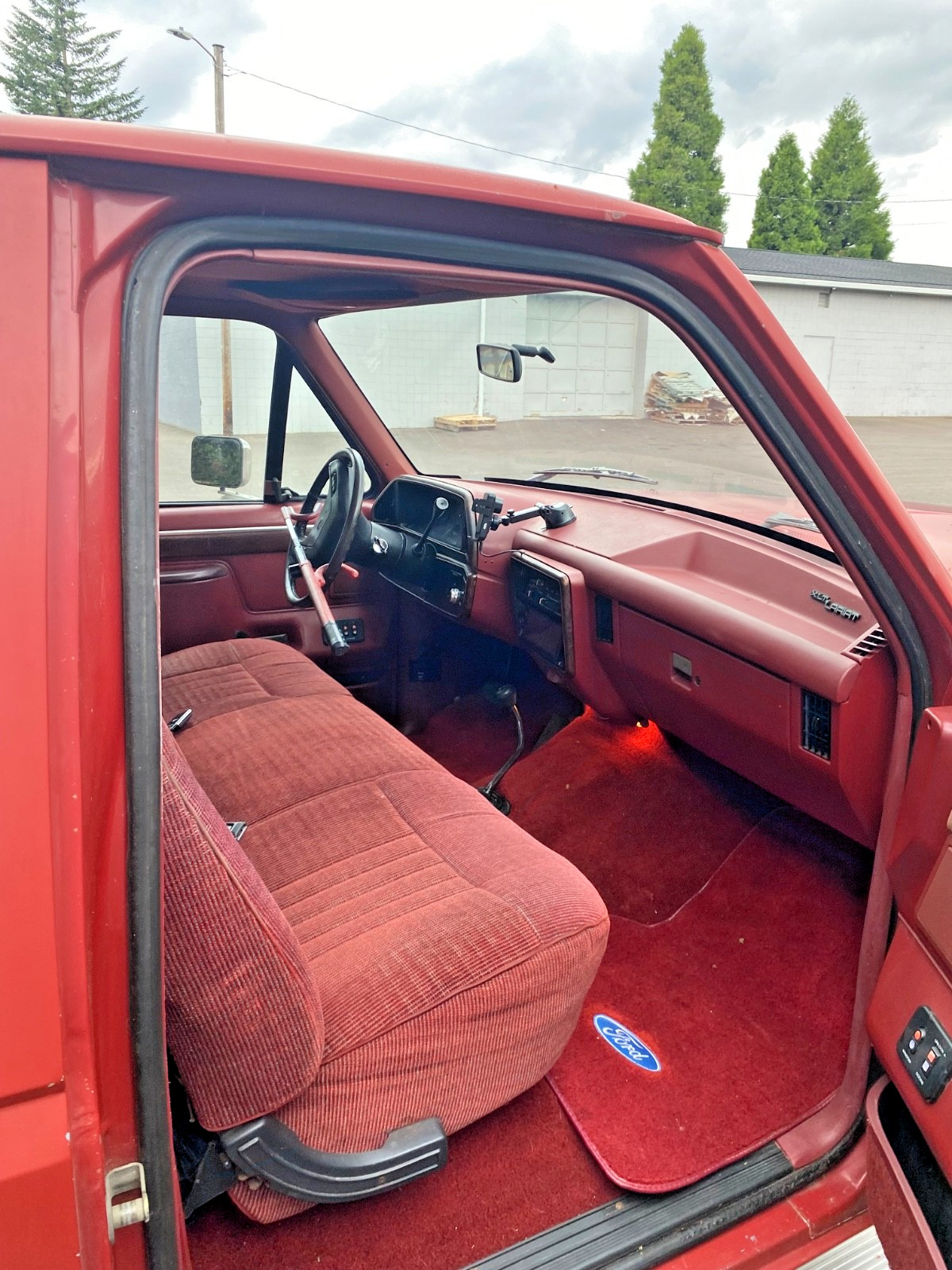 Ford-F-250-1987-Standard-Cab-Pickup-11