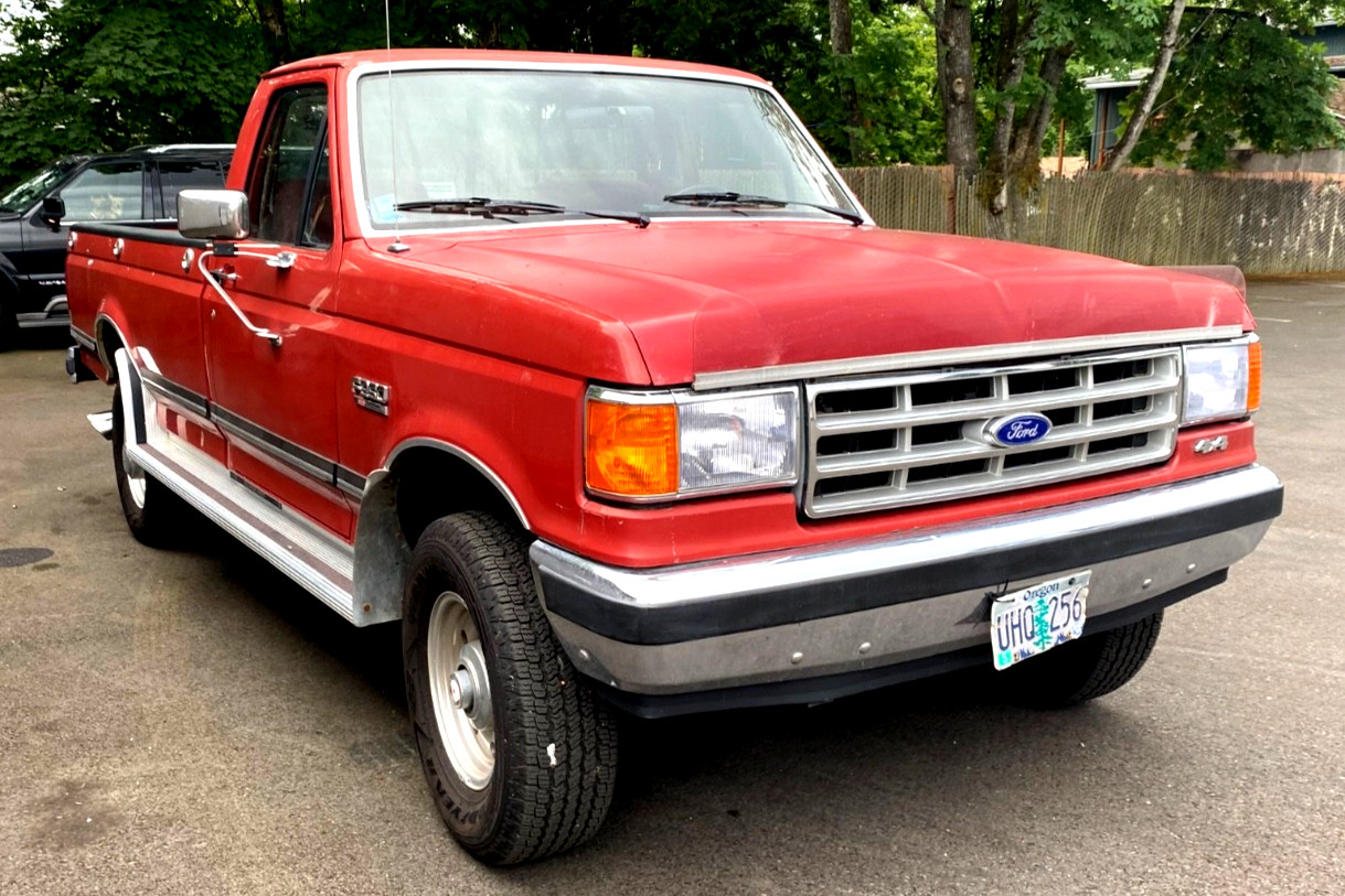 Ford-F-250-1987-Standard-Cab-Pickup-2