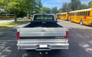 Ford-F-250-1988-8