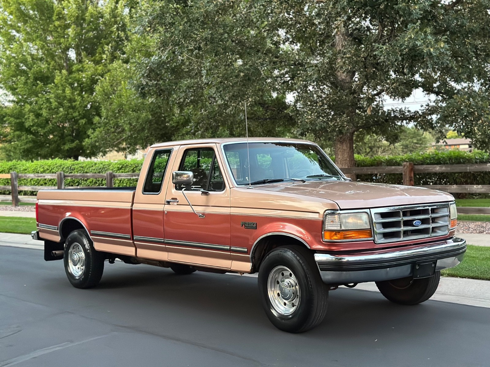Ford-F-250-1994-Extended-Cab-Pickup-1