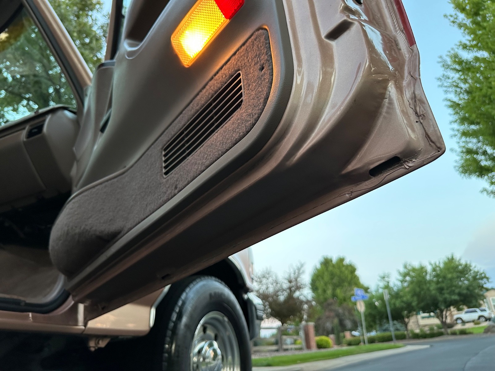 Ford-F-250-1994-Extended-Cab-Pickup-10