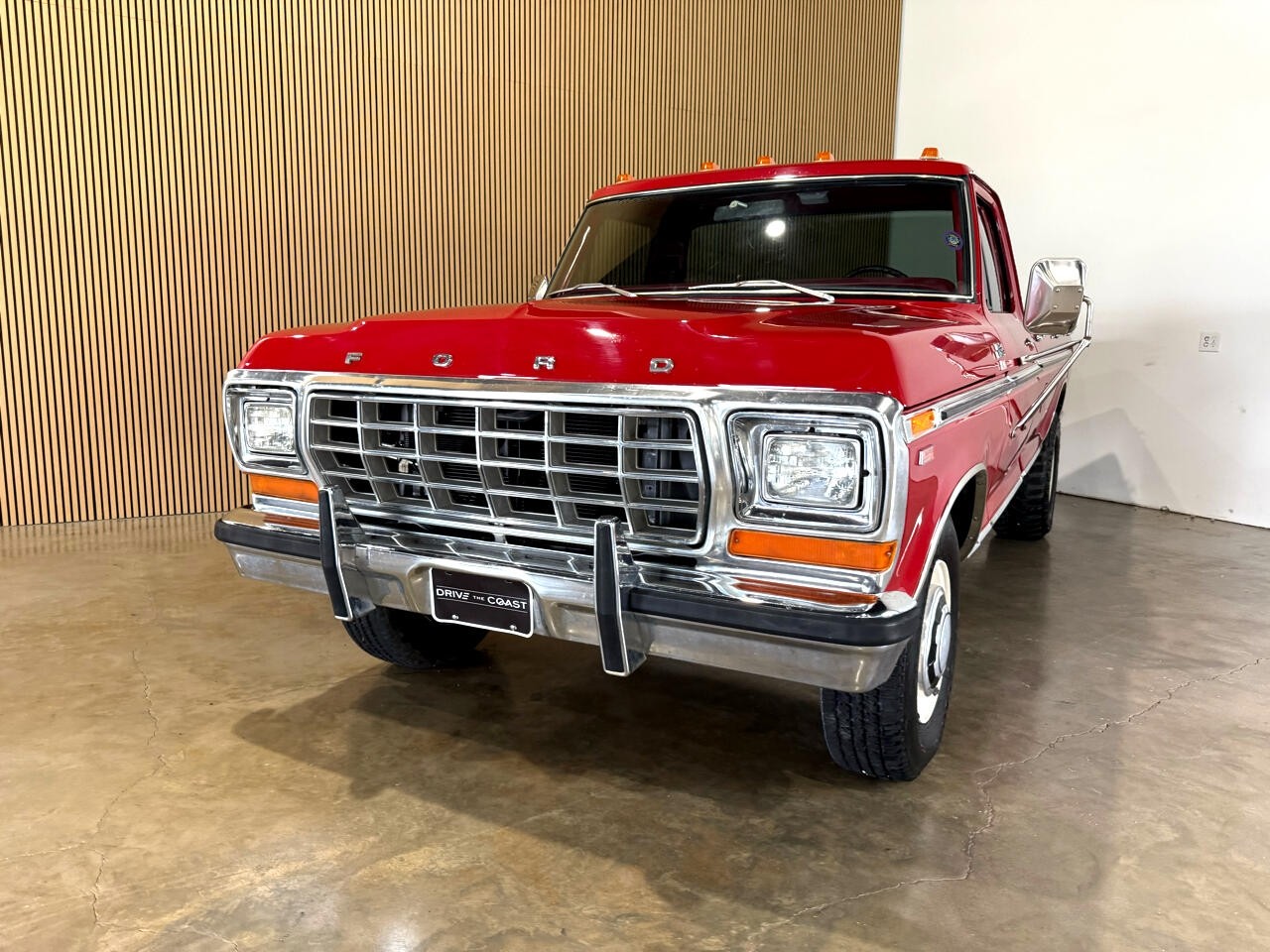 Ford-F-350-1979-Pickup-Truck-3