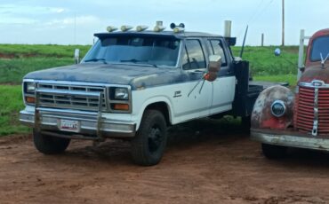 Ford-F-350-1985-Crew-Cab-Pickup-1