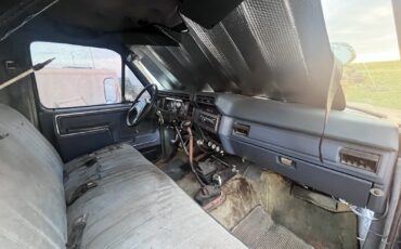 Ford-F-350-1985-Crew-Cab-Pickup-5