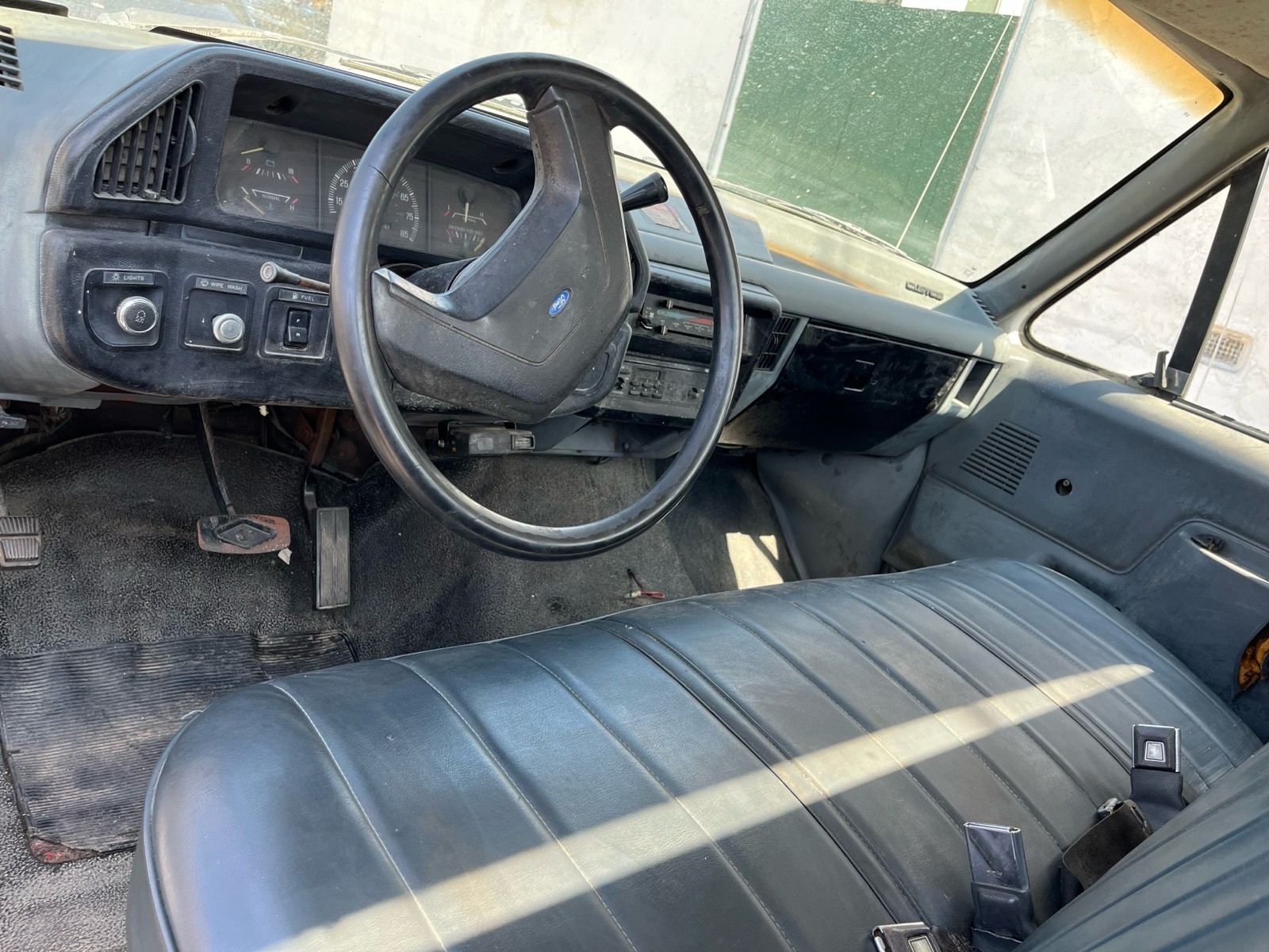 Ford-F-350-1989-13
