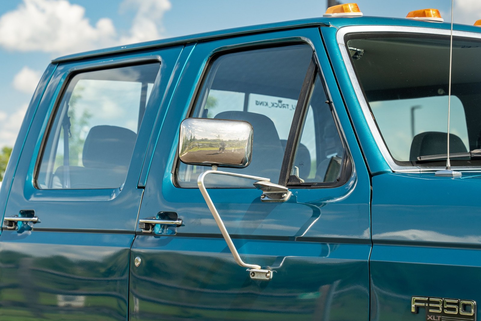 Ford-F-350-1994-Pickup-Truck-15