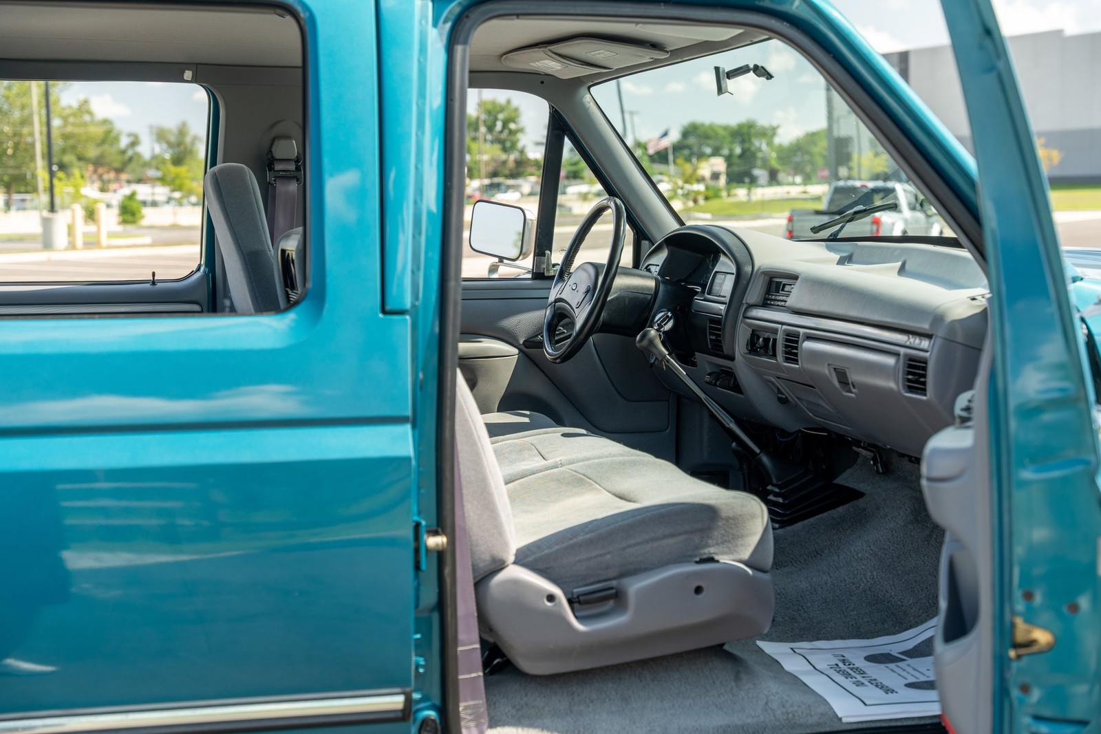 Ford-F-350-1994-Pickup-Truck-18
