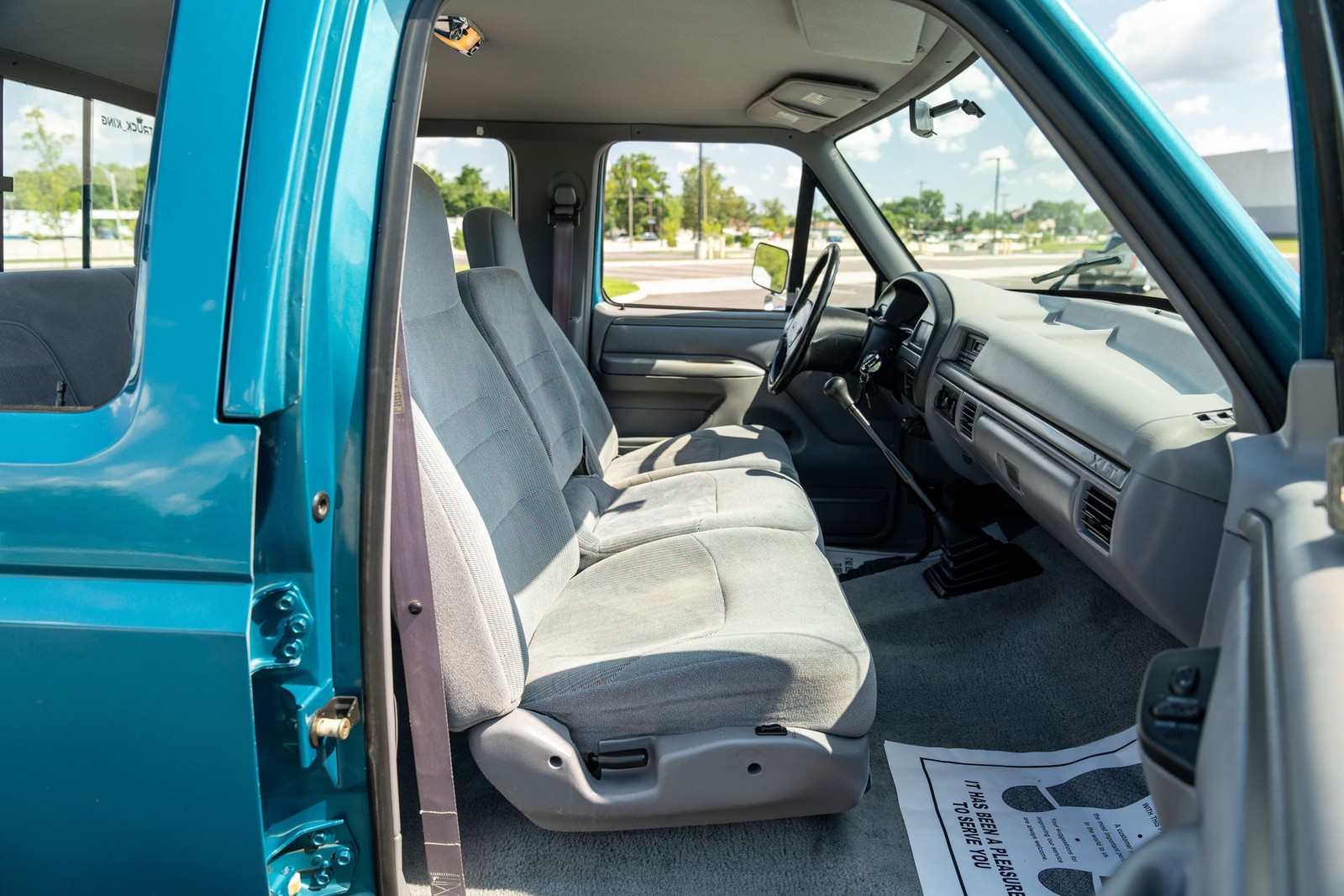Ford-F-350-1994-Pickup-Truck-19