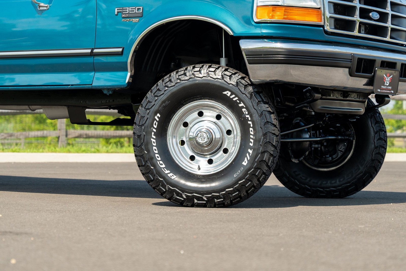 Ford-F-350-1994-Pickup-Truck-2
