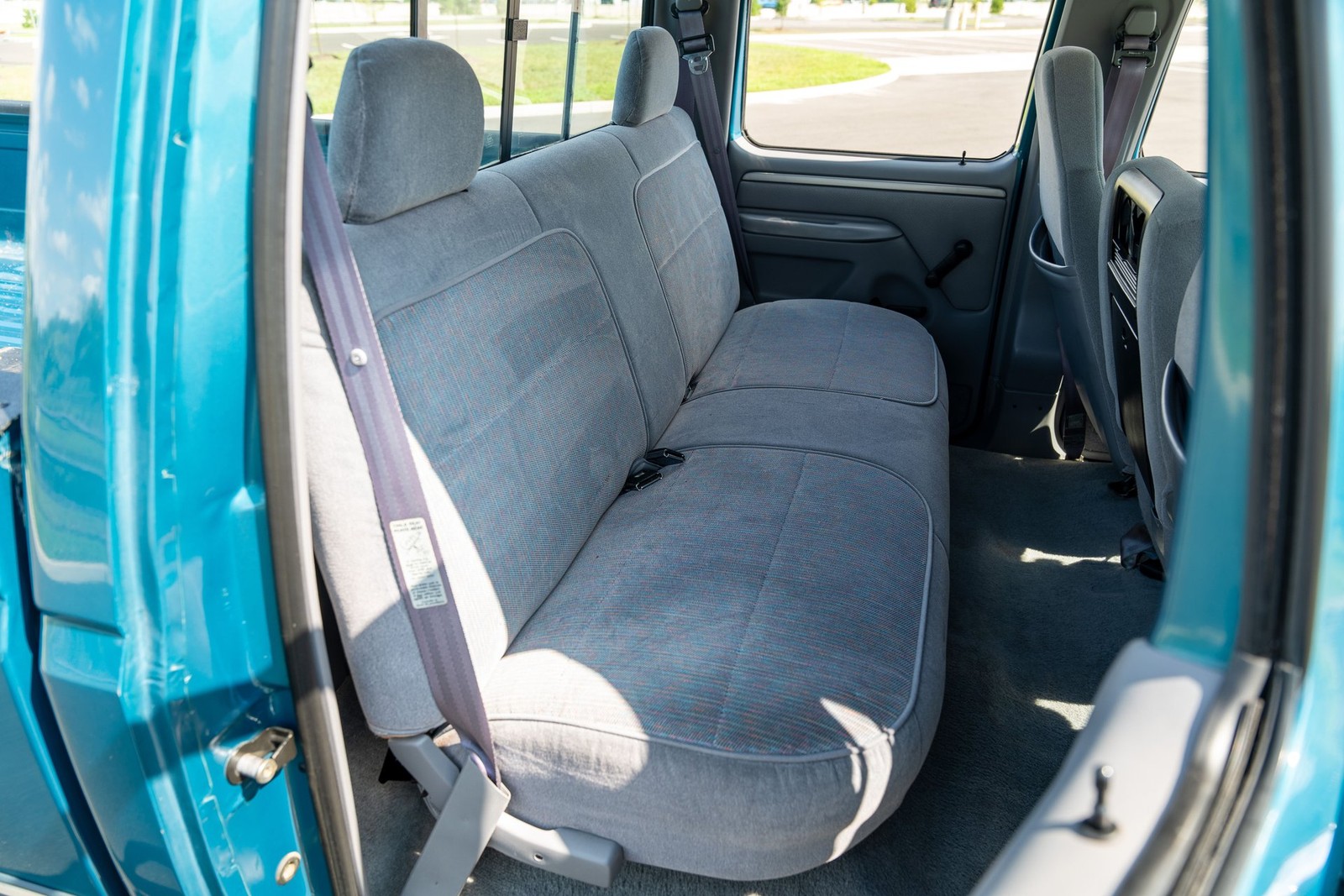 Ford-F-350-1994-Pickup-Truck-25
